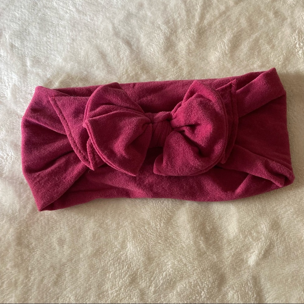 10/$10- NWOT wide baby head bow